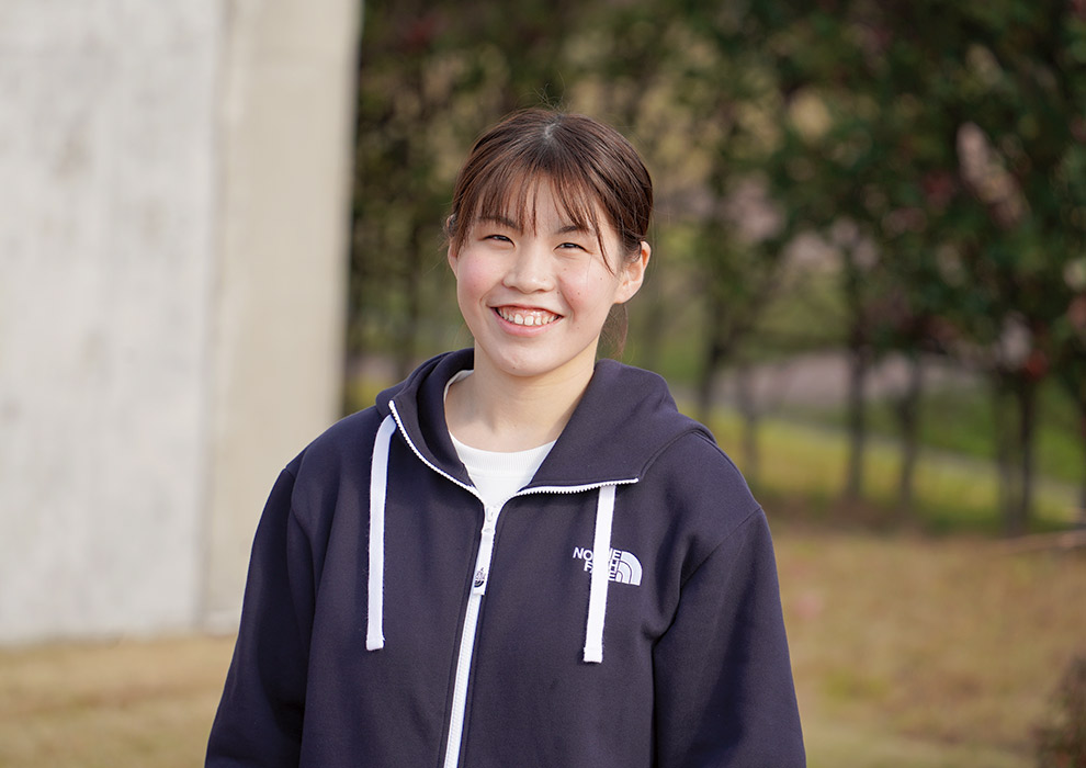 宇田川 真奈